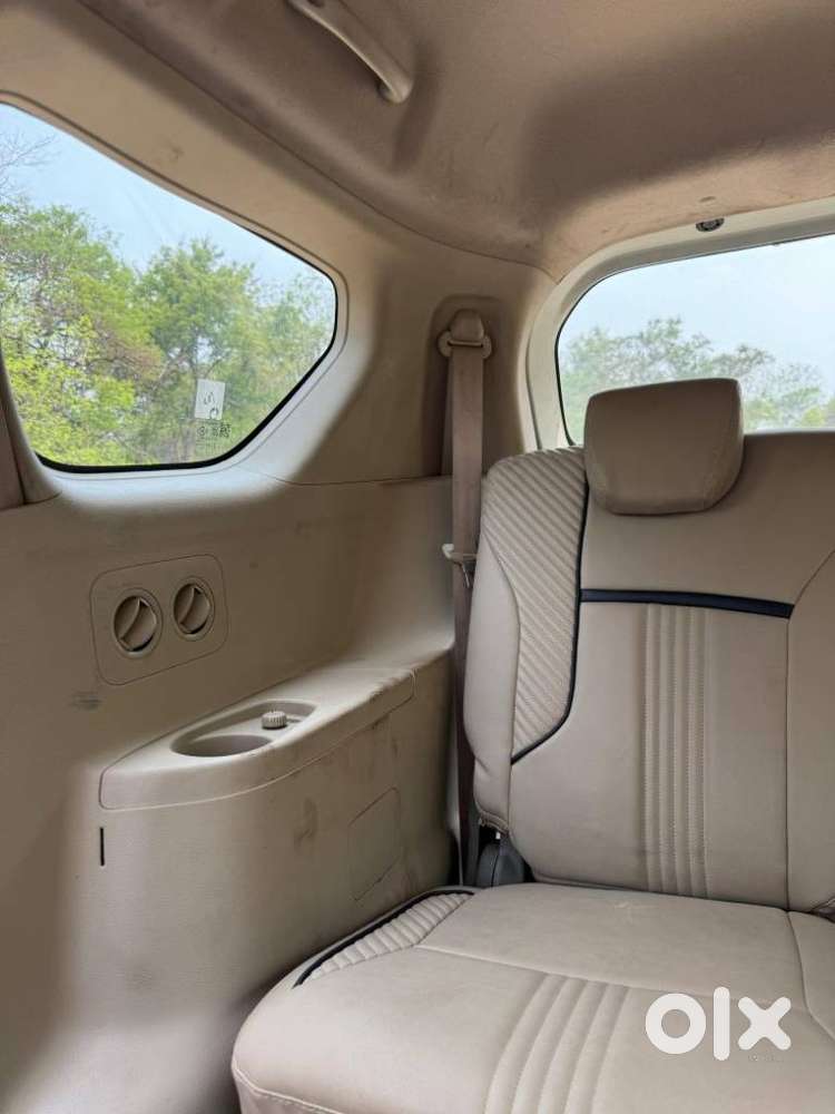 Maruti Suzuki Ertiga 1.5 Vxi, 2025, Petrol