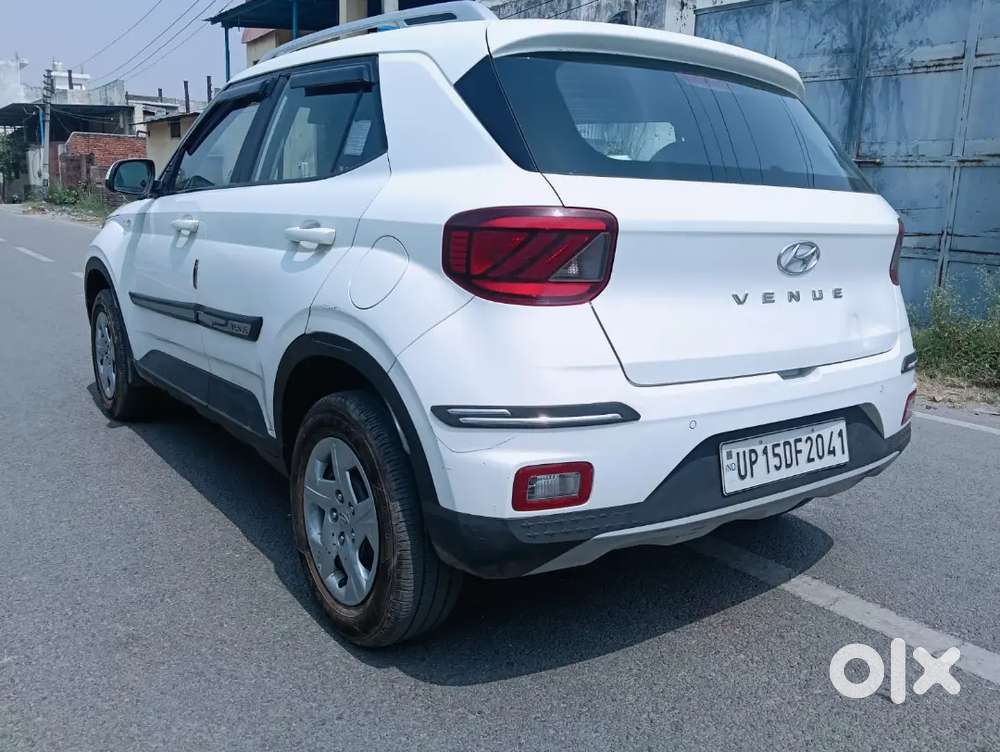 Hyundai New Venue 2020 Petrol 65000 Km Driven