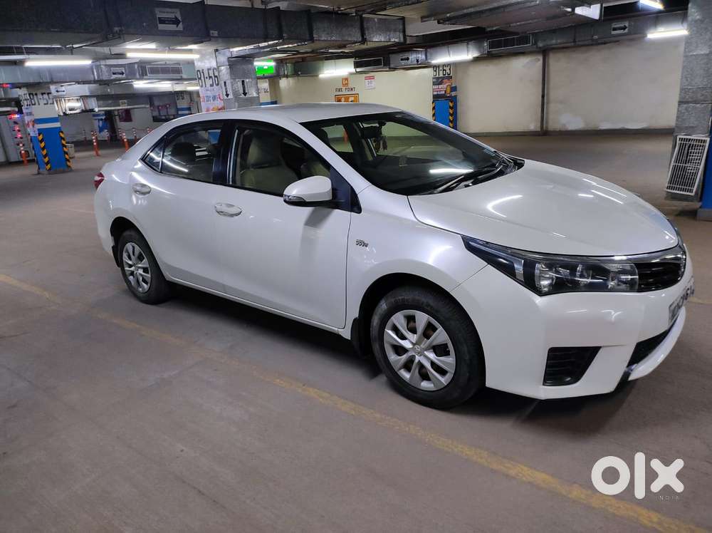 Toyota Corolla Altis 1.8 J Plus, 2015, Petrol