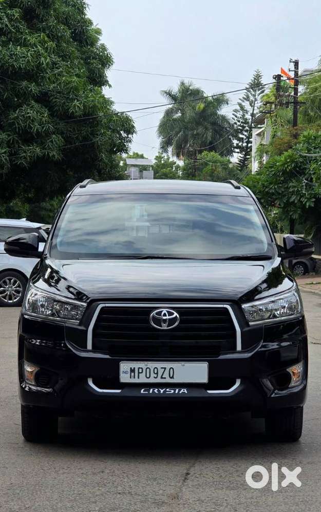 Toyota Innova Crysta [2020-ongoing] 2.4 Gx 8 Str, 2023, Diesel