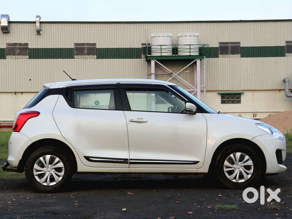 Maruti Suzuki Swift 1.2 Vxi (o), 2023, Petrol