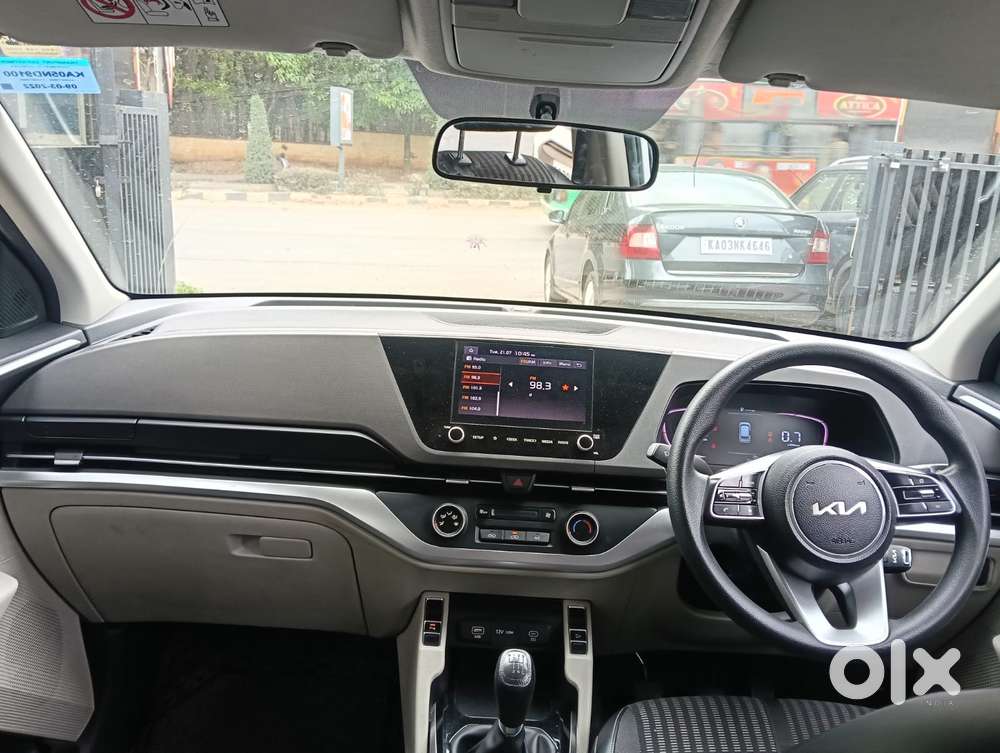 Kia Carens 1.4 Prestige 7 Str, 2022, Petrol