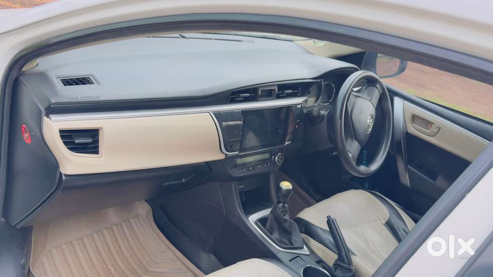 Toyota Corolla Altis 2016