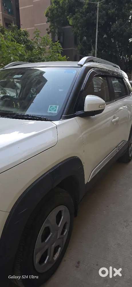 Maruti Suzuki Brezza Vxi Mt 2022 Petrol + Cng & Smart Hybrid Car