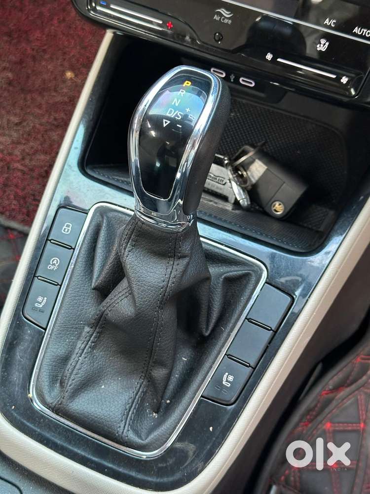 Skoda Slavia 1.5 Tsi Style, 2022, Petrol