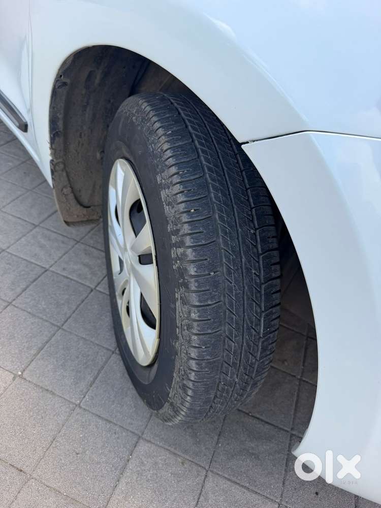 Maruti Suzuki Swift Vxi + Manual, 2019, Petrol