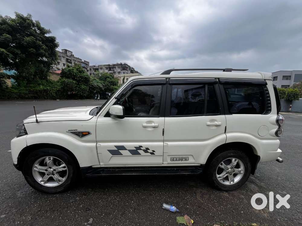 Mahindra Scorpio S10, 2016, Diesel