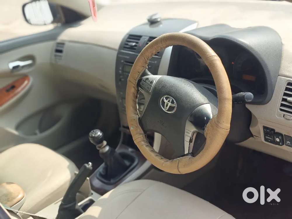 Toyota Corolla Altis 2011 Cng & Hybrids Push Button Start