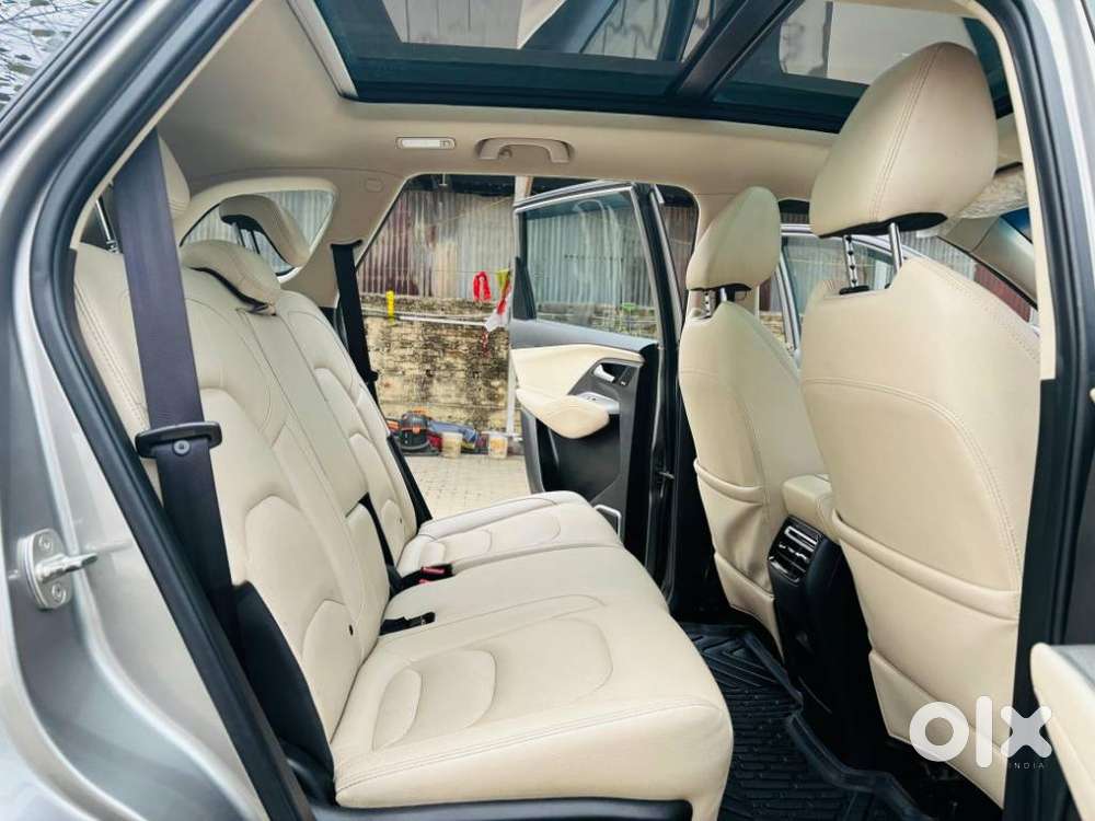 Mg Hector Sharp Pro 1.5 Turbo Cvt Dual Tone, 2023, Petrol