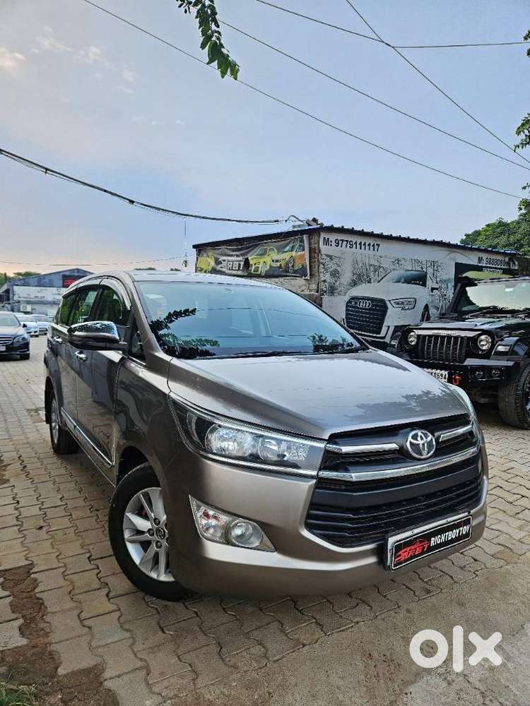 Toyota Innova Crysta 2.4 G Mt, 2018, Diesel