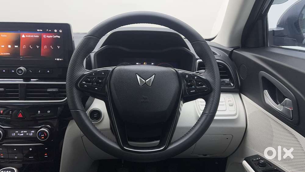 Mahindra Xuv 3xo Ax5 Ds Mt, 2025, Diesel