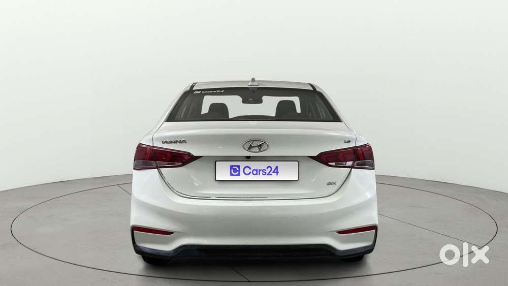 Hyundai Verna 1.6 Vtvt Sx, 2019, Petrol