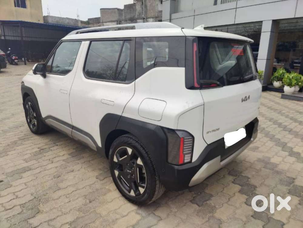 Kia Syros G1.0t 7dct Htx Plus (o), 2025 Model.