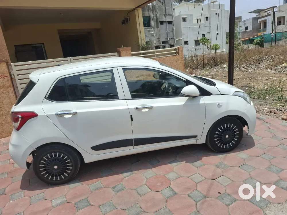 Hyundai I10 Grand 2017 2nd Owner Good Condition Kaulkhed Akola