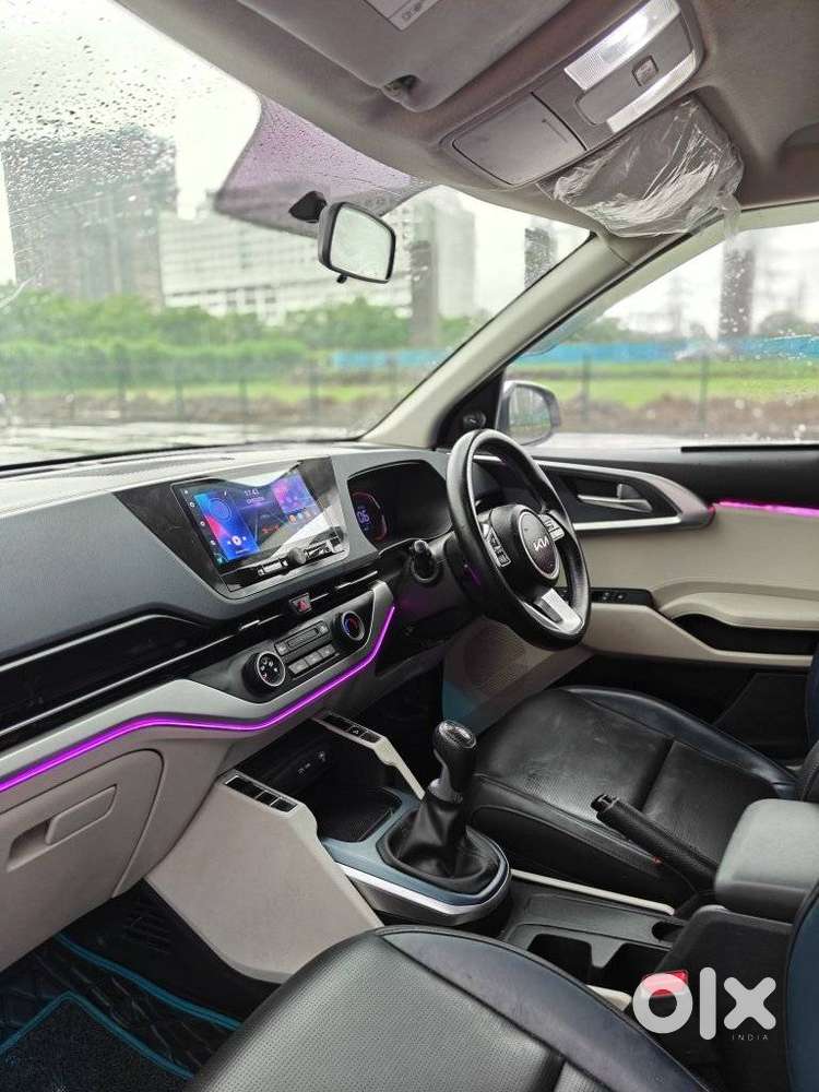 Kia Carens G 1.5 6mt Premium (o) 7-seater, 2023, Petrol