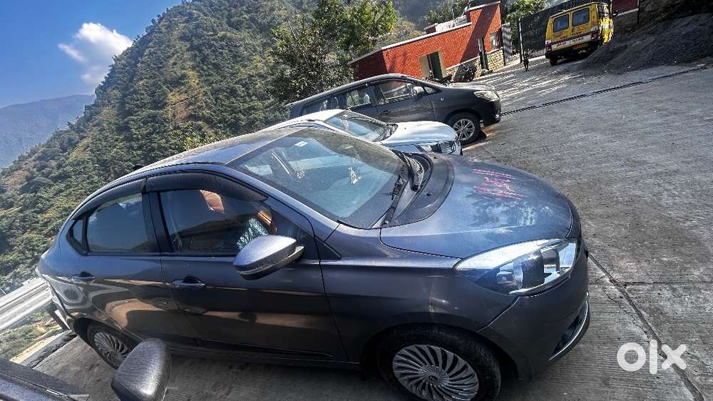 Single Hand Running Car