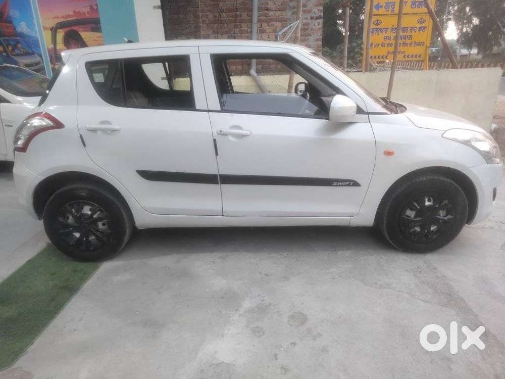 Maruti Suzuki Swift Lxi Optional-o, 2012, Petrol