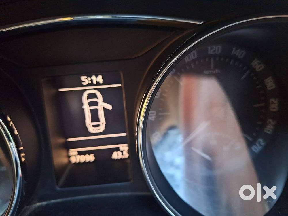 Skoda Superb 2013-2015 Elegance 1.8 Tsi Mt, 2015, Petrol