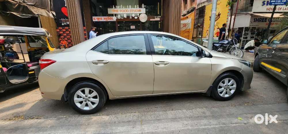 Toyota Corolla Altis 2015