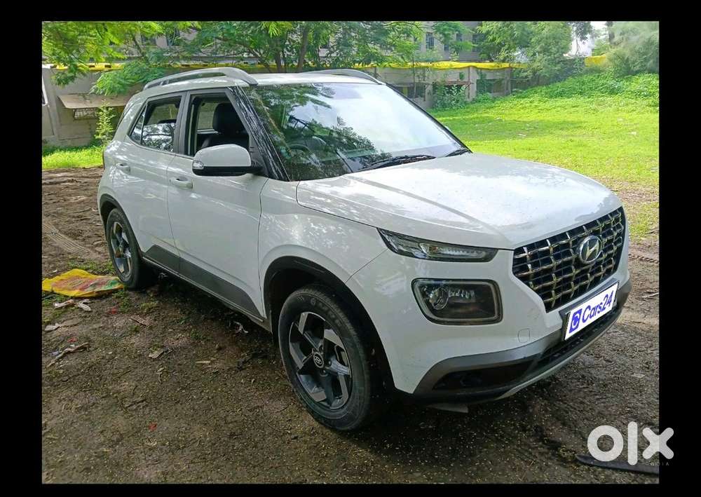 Hyundai Venue Petrol 2021