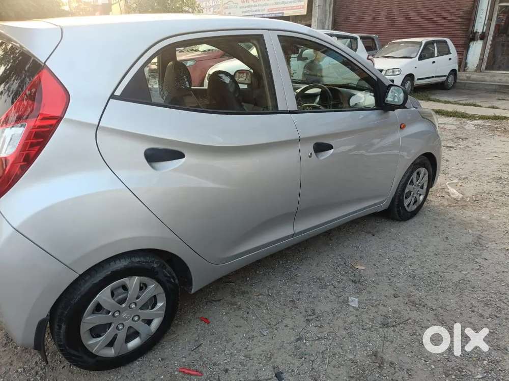 2017 Hyundai Eon Magna +