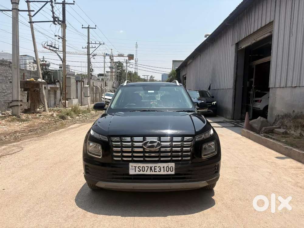 Hyundai Venue 2023 Petrol Good Condition