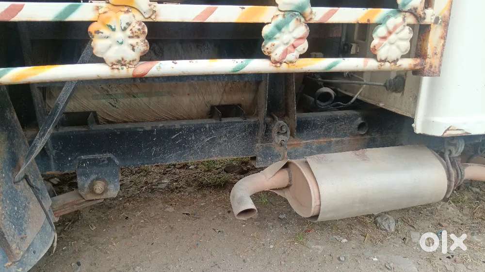 Mahindra Bolero Max Truck