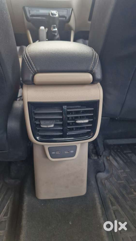 Skoda Slavia 1.5 Tsi Style, 2022, Petrol