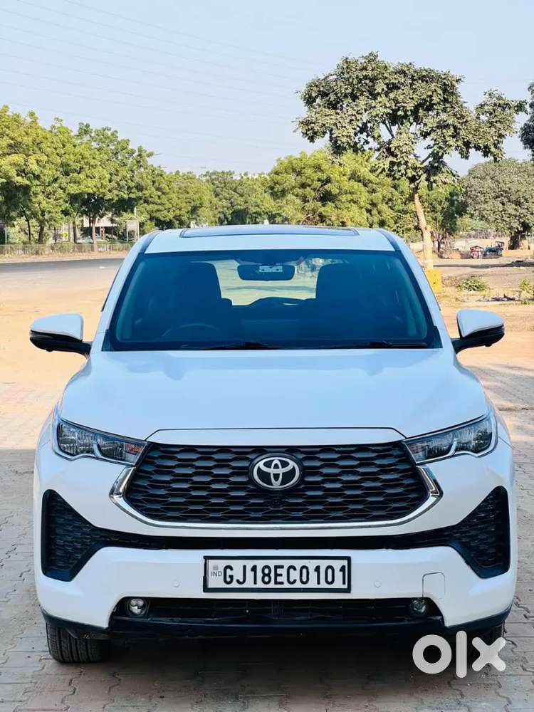 Toyota Innova Hycross 2024 Hybrid
