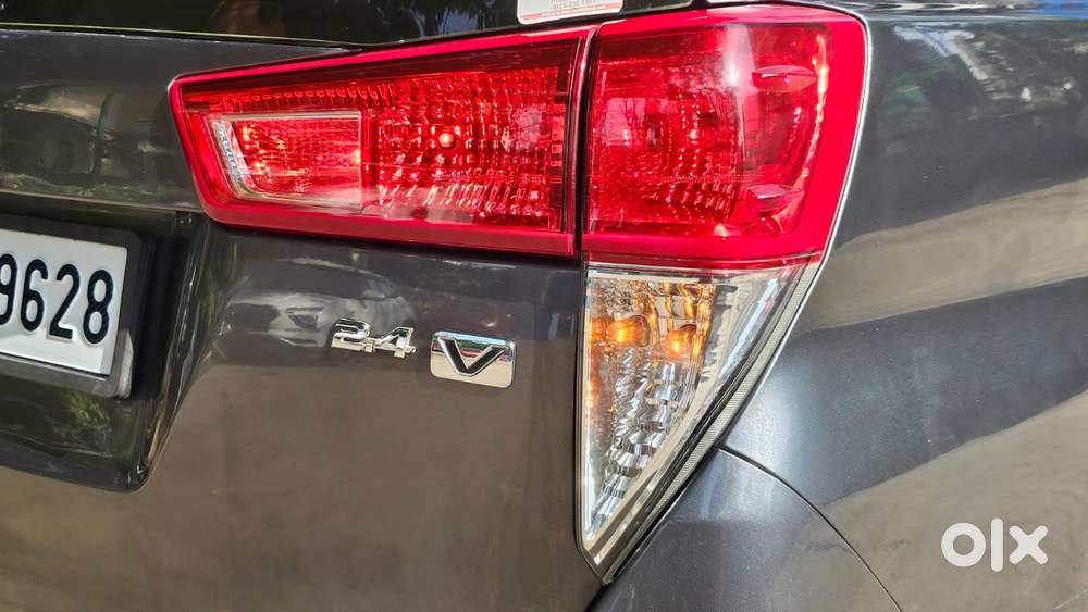Toyota Innova Crysta 2.4 V 8 Str, 2019, Diesel