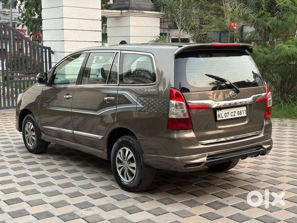 Toyota Innova [2013-2016] 2.5 V Diesel 7 Str, 2015, Diesel
