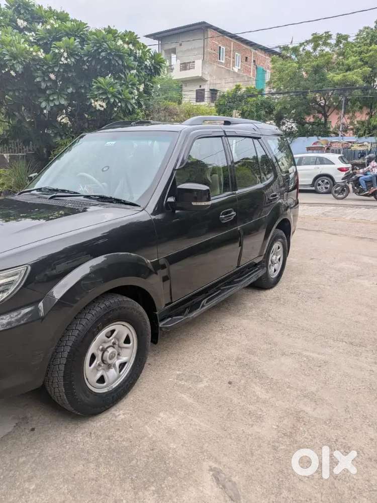 Tata Safari Storme 2014