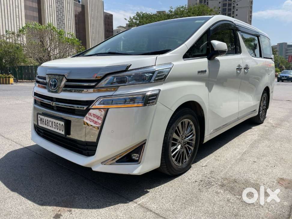 Toyota Vellfire Vip – Executive Lounge, 2023, Cng & Hybrids