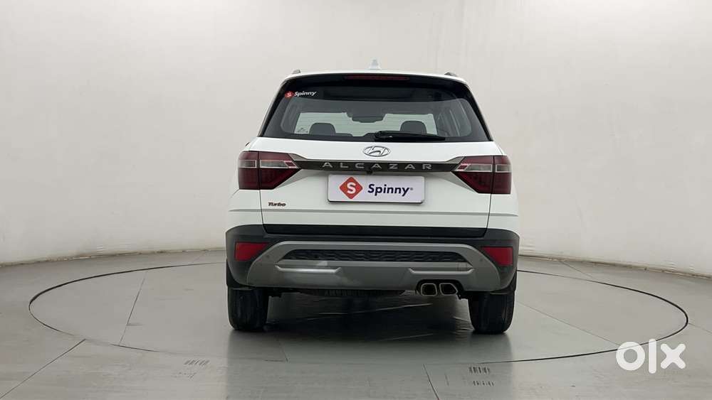 Hyundai Alcazar Platinum (o) 7 Str 1.5 Petrol Dct, 2023, Petrol