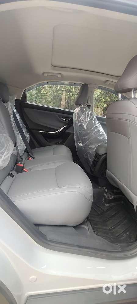 Tata Nexon Fearless Plus (ps)  1.2 Petrol Dca (adas), 2025, Petrol