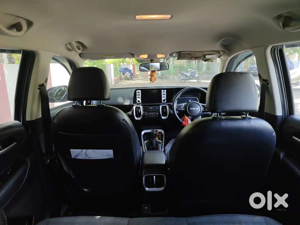 Kia Sonnet 2022 Cng+petrol , Excellent Condition, Only 37500 Km Dirven