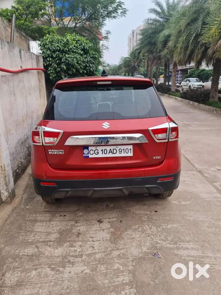 Gadi Me 4 Tyar New Lage Hai Gadi Me Kuch Bhi Kaam Nhi H