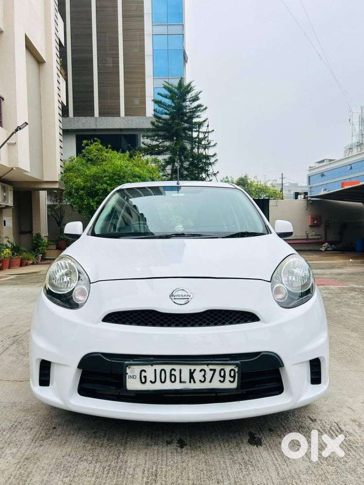 Nissan Micra Cvt Xv, 2018, Petrol