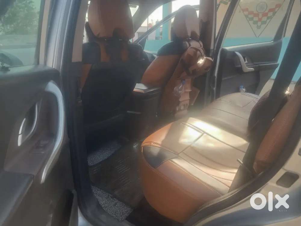 Mahindra Xuv500 2014