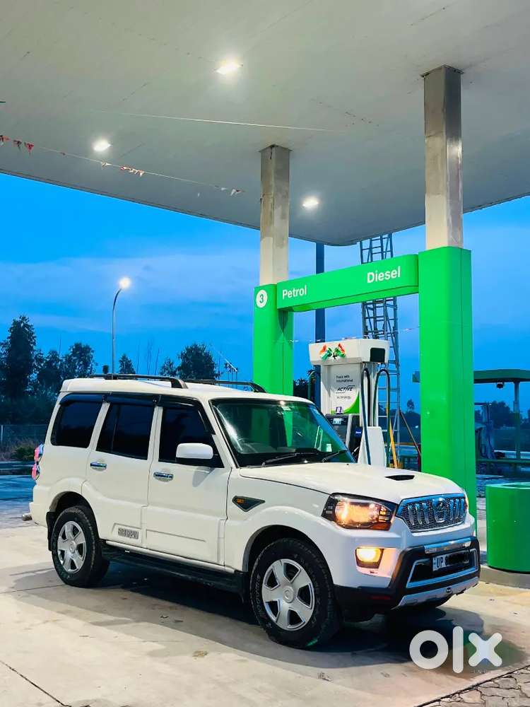 Mahindra Scorpio S6 Plus 2016