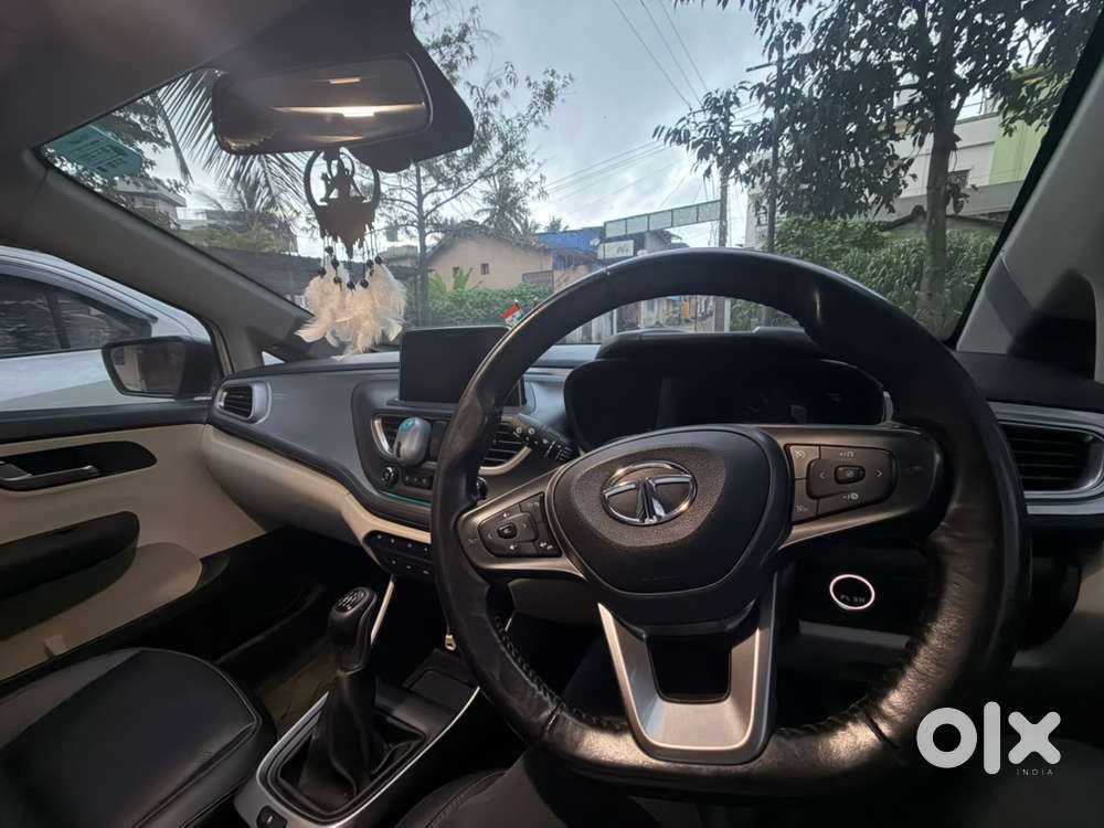 Tata Altroz Petrol 2021