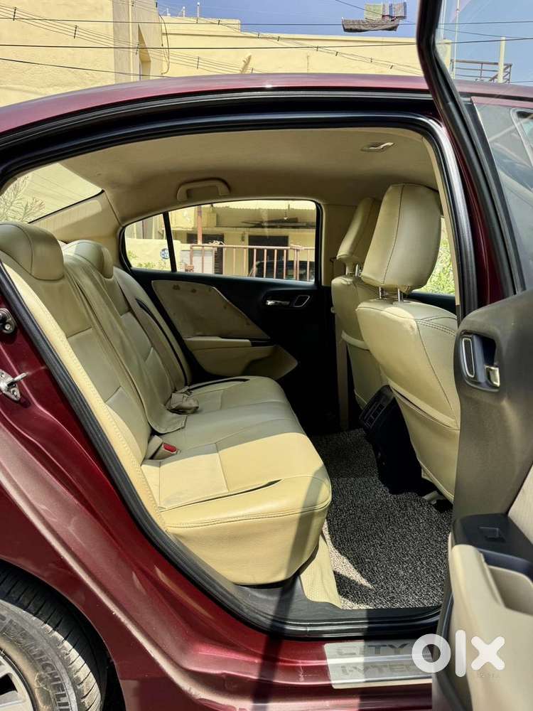 Honda City I-vtec V, 2017, Petrol