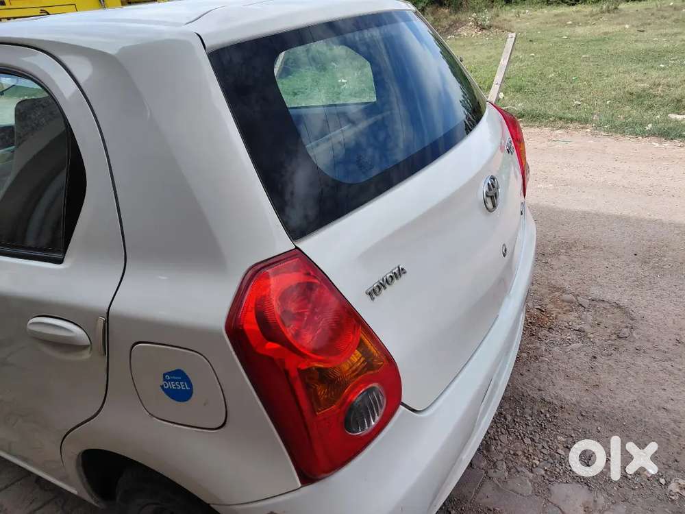 Toyota Etios Liva 2012 Diesel 67000 Km Driven