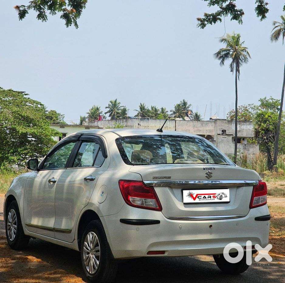 Maruti Suzuki Dzire 1.2 Vxi Amt, 2019, Petrol