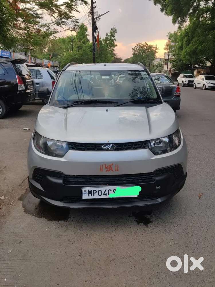 Mahindra Kuv 100 2017