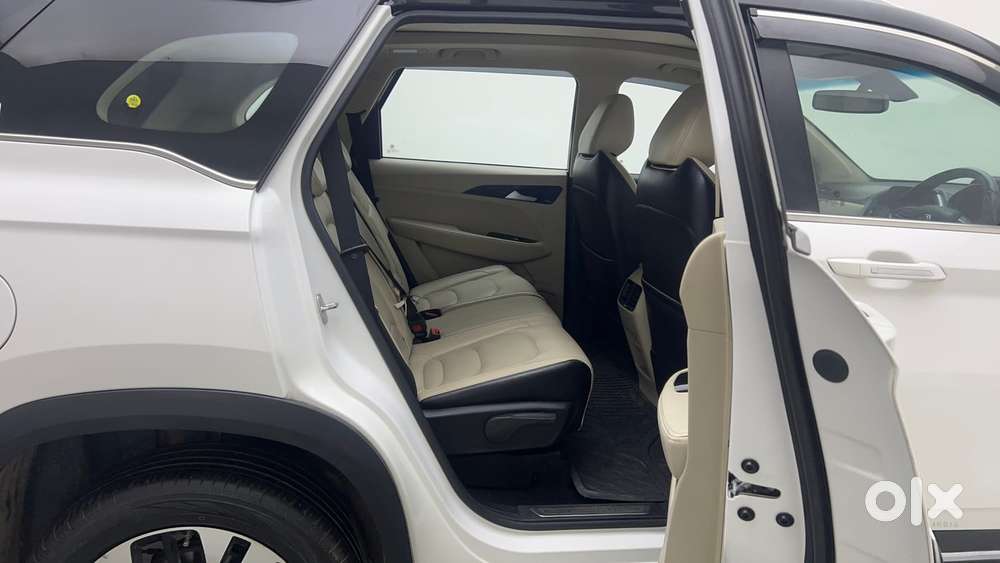 Mg Hector Sharp Pro 1.5 Turbo Mt Dual Tone, 2022, Cng & Hybrids