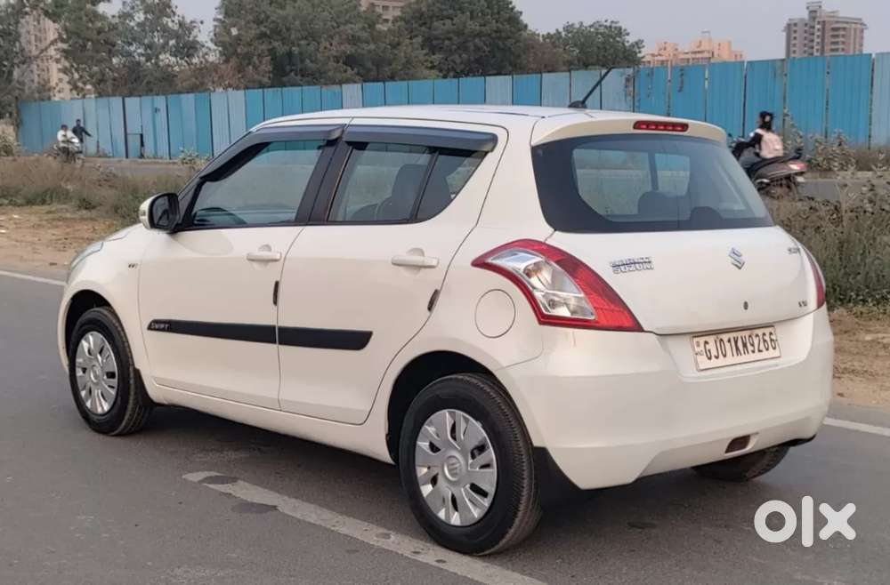 Maruti Suzuki Swift Vxi, 2012, Petrol