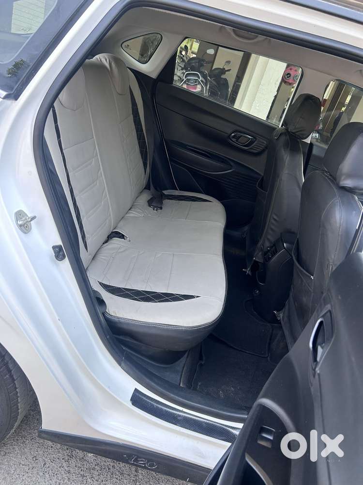 Hyundai New I20 1.2 Sportz Mt Dual Tone, 2022, Petrol