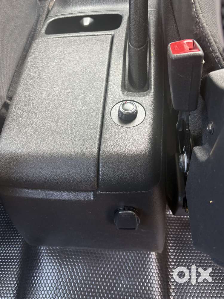 Renault Triber Rxz Easy-r Amt, 2023, Petrol