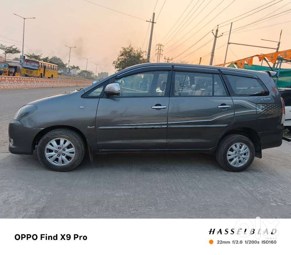 Toyota Innova 2012-2013 2.5 Vx (diesel) 8 Seater Bs Iv, 2012, Diesel